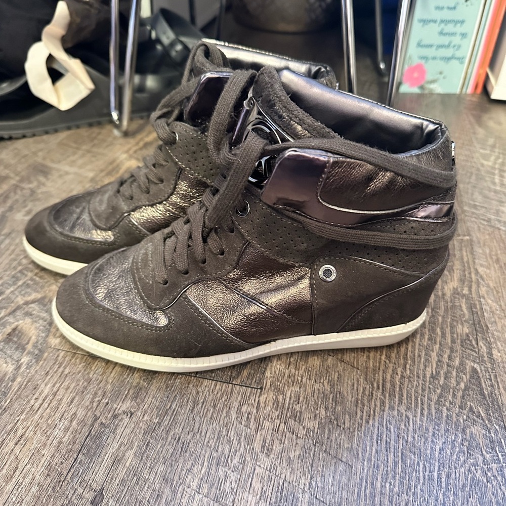 Michael Kors Wedge High Top Suede leather Sneakers Sz 8.5
